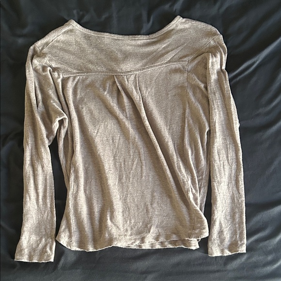 Vince Women’s Linen Henley Top in Taupe - Picture 4 of 6
